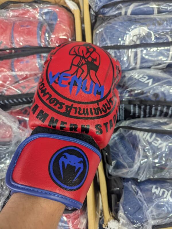 Gants de boxe  kickboxing Venum  قفازات ملاكمة